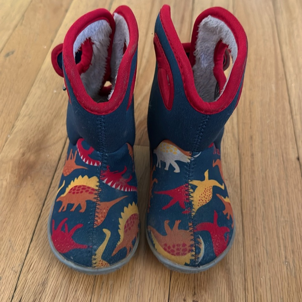 Bogs Classic Dinosaur Size 6